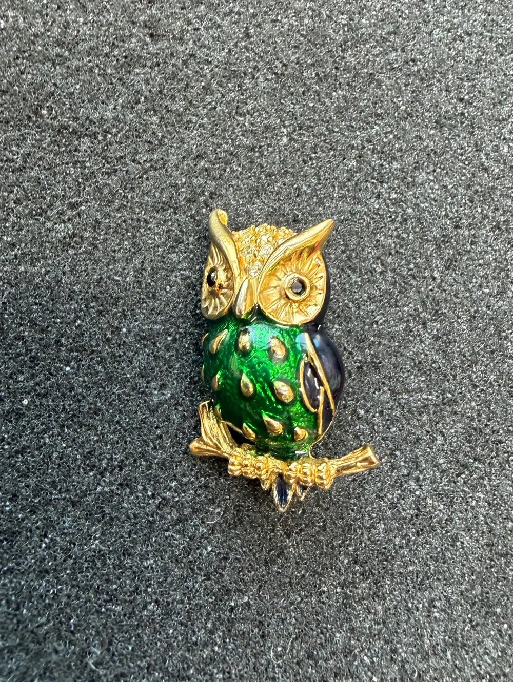 Vintage Green Enamel Owl Diamanté Brooch